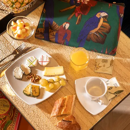 فيلياس 4* باريس